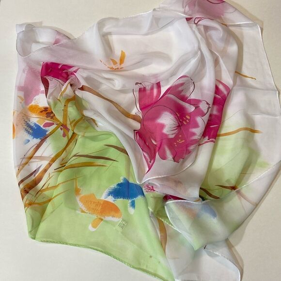 New Silk And Viscose Women’s Scarf 🧣Size 57”x19” - Picture 2 of 5